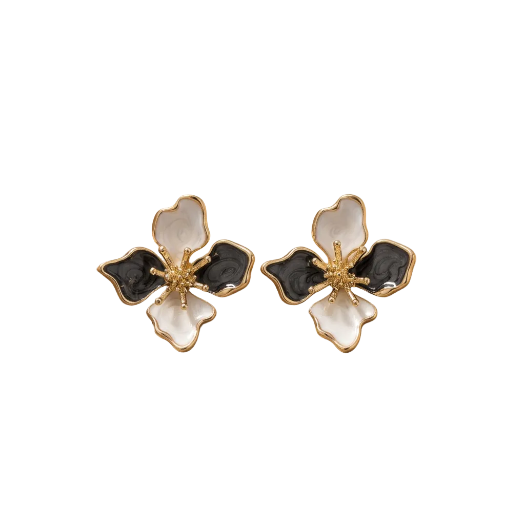 B&W Floral Earring