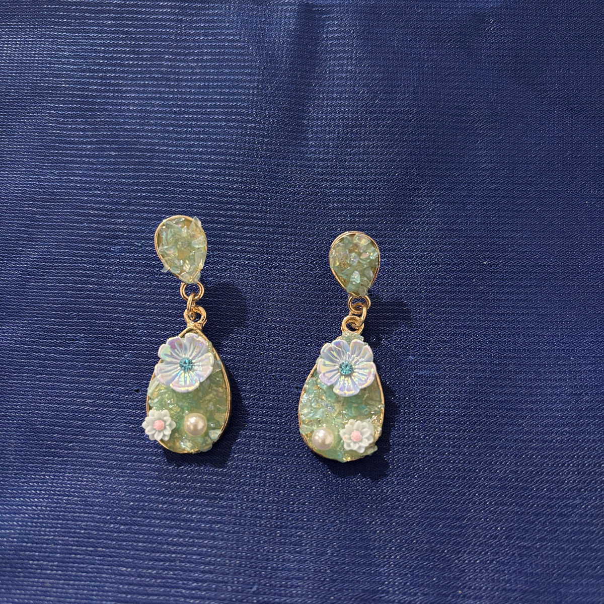 Crystal Floral Drop Blue Earring