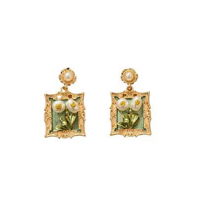Vintage Frame Green Earring